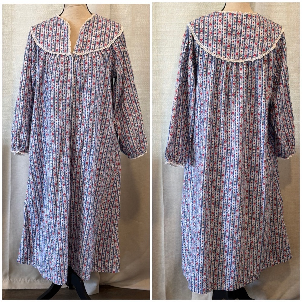 Lanz of Salzburg Women's Floral Heart Eyelet Trim Flannel Nightgown Cotton Sz S